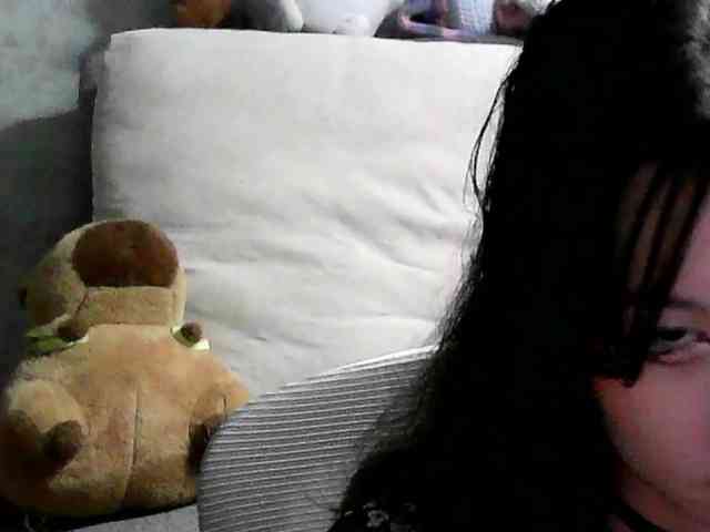lilfain-baby's live room