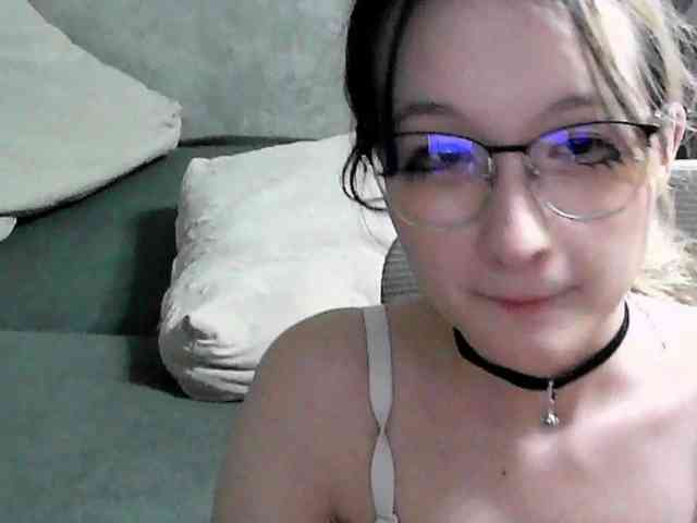 Lilfain-baby webcam