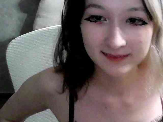 Lilfain-baby webcam