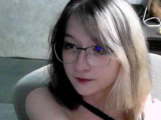 Lilfain-baby Live Webcam on BongaCams