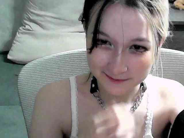 Lilfain-baby webcam