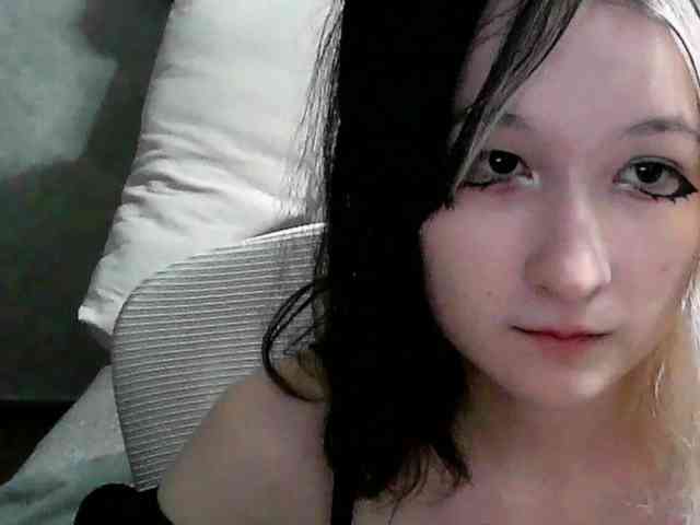 Lilfain-baby webcam