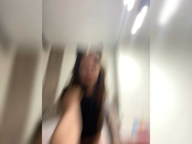 Emmafeetlovers3 live cam on BongaCams
