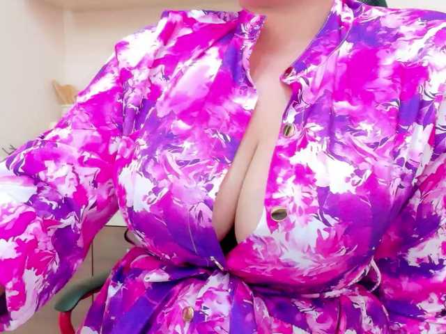 Sensual-Arri live webcam show