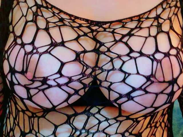 Sensual-Arri live webcam show