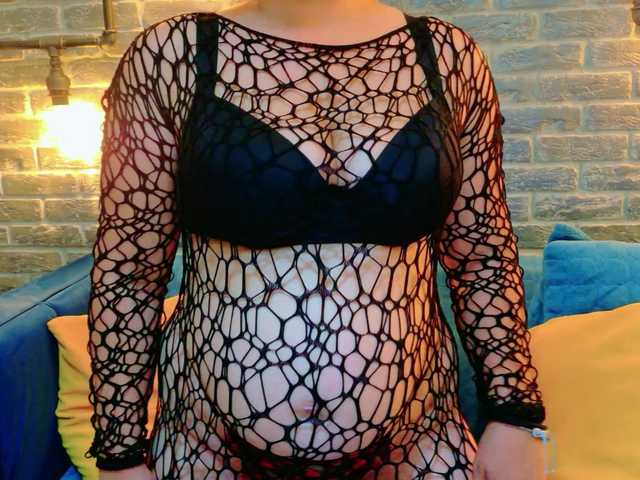 Sensual-Arri live webcam show