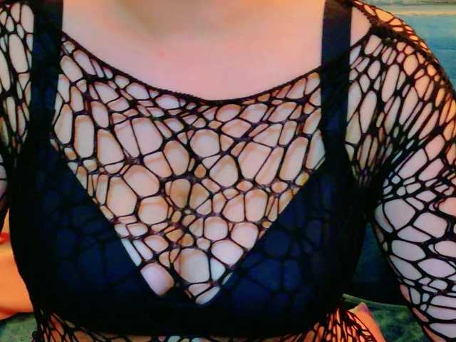 Sensual-Arri live webcam show