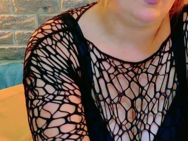 Sensual-Arri live webcam show