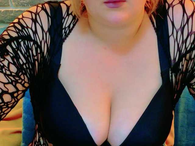 Sensual-Arri live webcam show