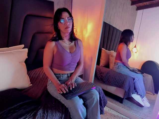 Agatha-milf