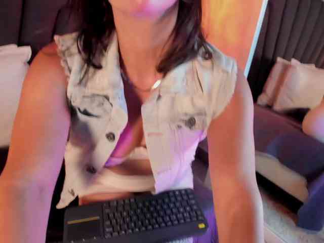 Modelo: Agatha-milf