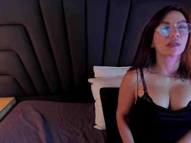 Agatha-milf Agatha-milf