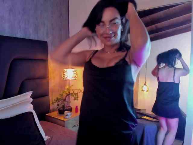 Agatha-milf webcam