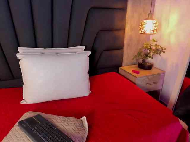 Agatha-milf webcam