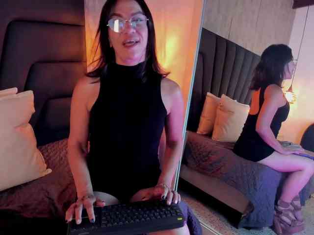 Agatha-milf webcam