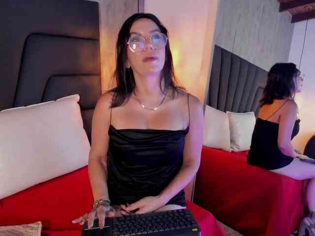 Agatha-milf webcam