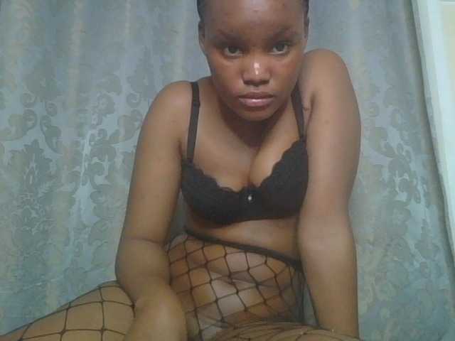 Minajj live webcam show
