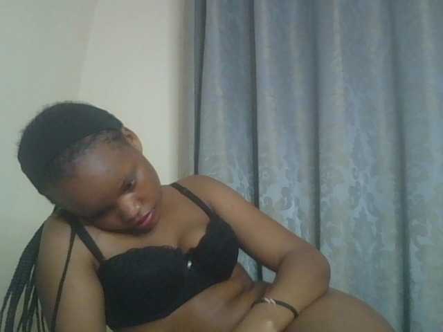 Minajj live webcam show