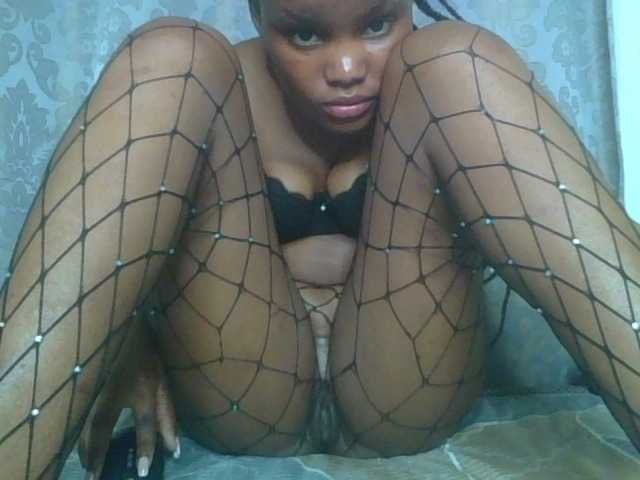 Minajj live webcam show
