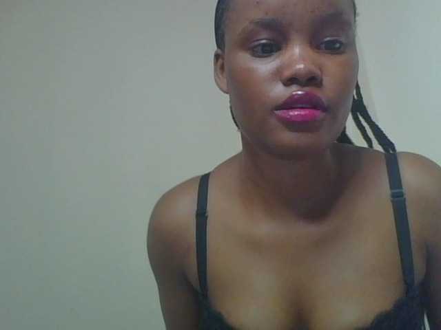 Minajj live webcam show