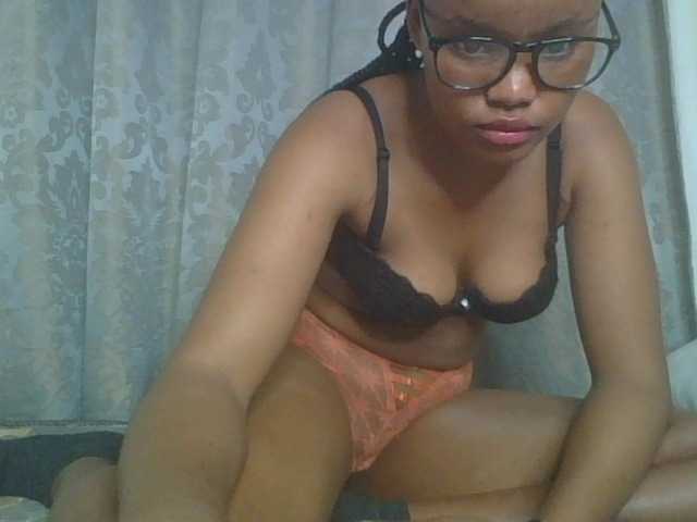 Minajj live cam on BongaCams
