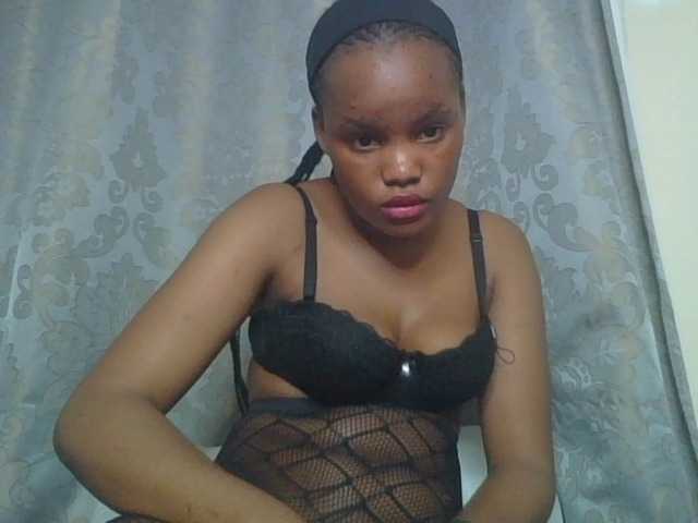 Minajj live webcam show