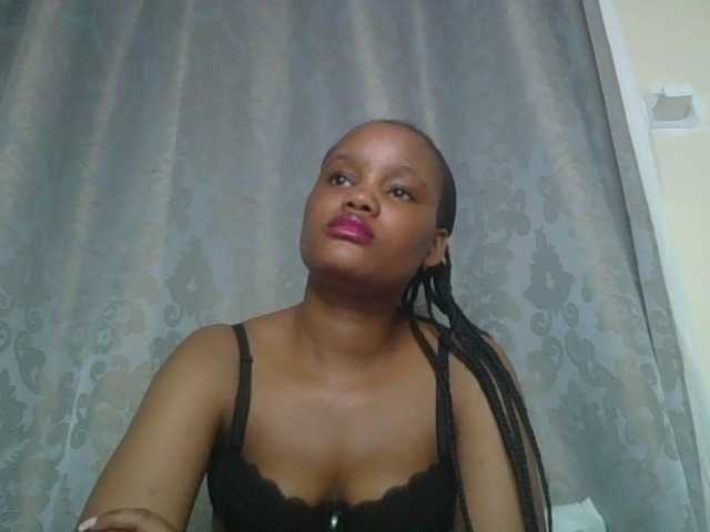 Minajj live cam on BongaCams