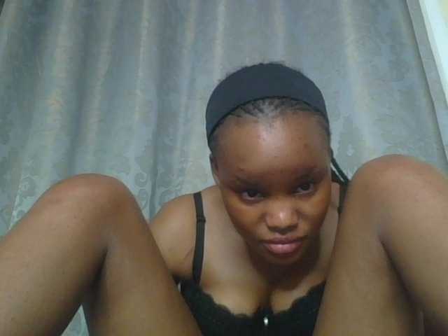 Minajj live webcam show