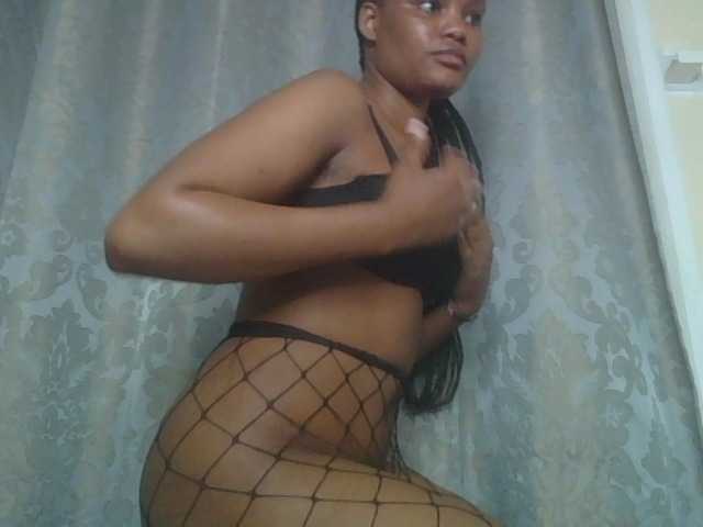 Minajj live cam on BongaCams