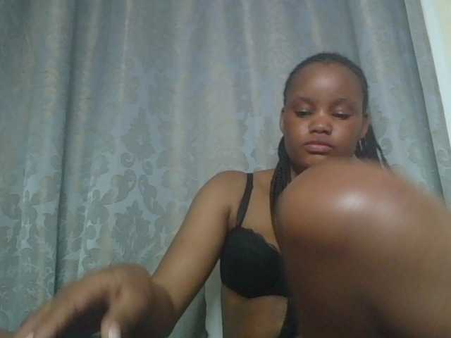 Minajj live webcam show