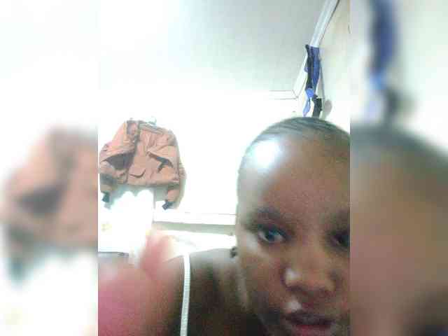 Lucie902 webcam