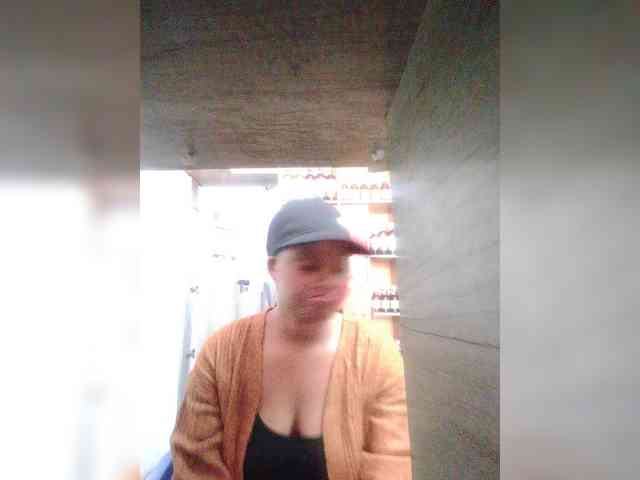 Lucie902 webcam