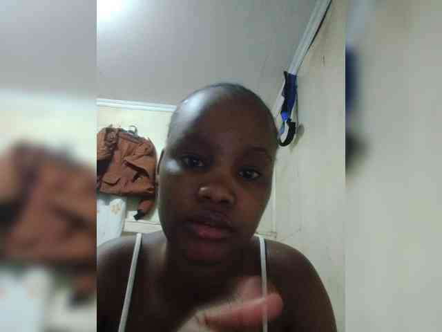 Lucie902 webcam