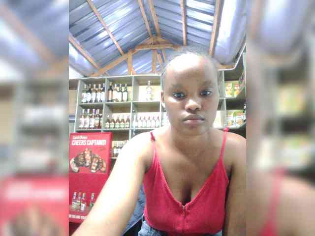 Lucie902 webcam