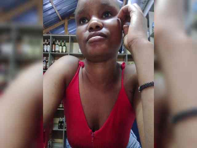 Lucie902 webcam