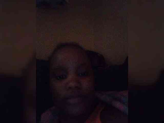 Lucie902 webcam