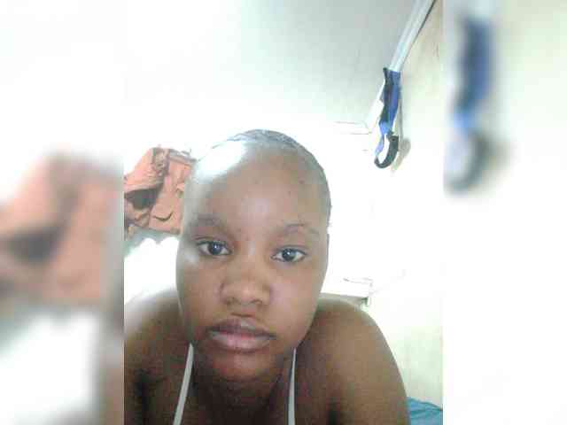 Lucie902 webcam