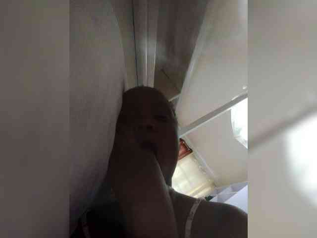 Lucie902 webcam