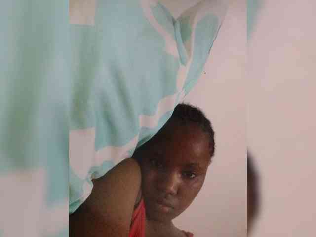 Lucie902 webcam