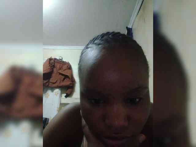 Lucie902 webcam