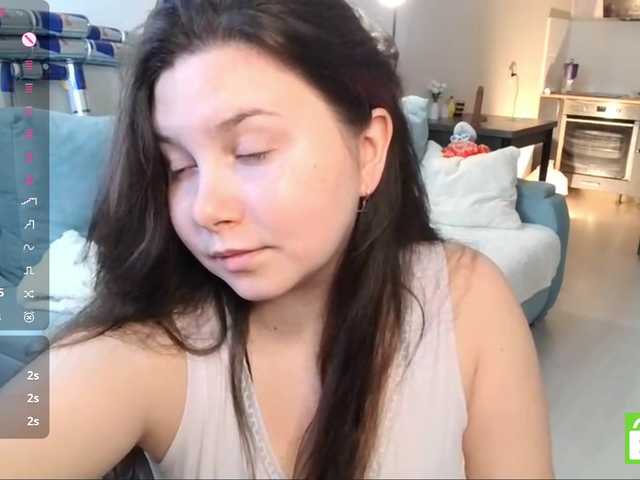 EleanoreZaucha live cam on BongaCams