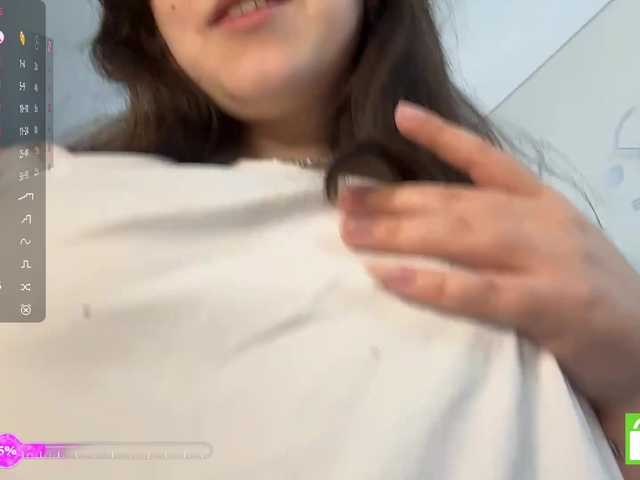 EleanoreZaucha live cam on BongaCams