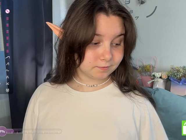 EleanoreZaucha live cam on BongaCams