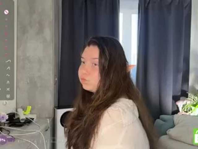 EleanoreZaucha live cam on BongaCams