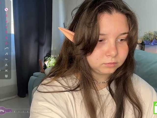 EleanoreZaucha live cam on BongaCams