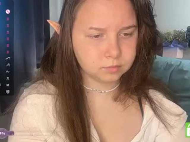 EleanoreZaucha live cam on BongaCams
