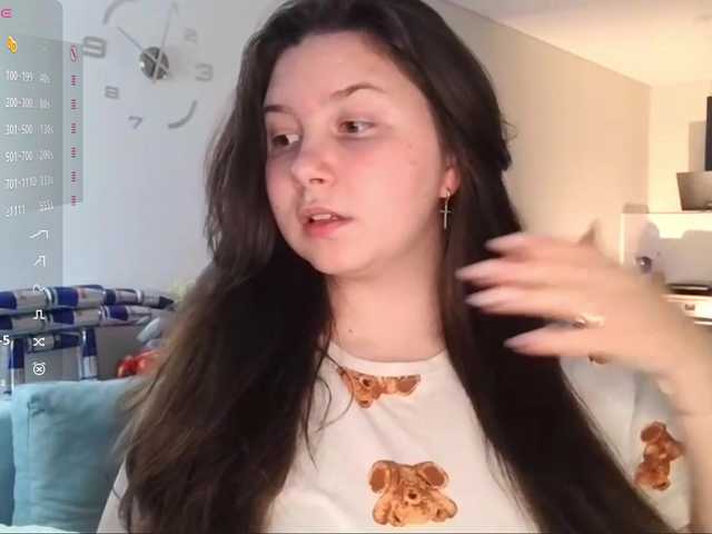 EleanoreZaucha live cam on BongaCams