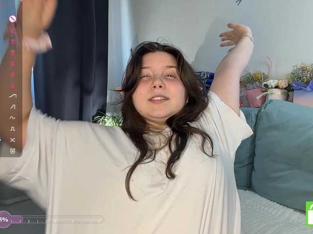 EleanoreZaucha — live female cam