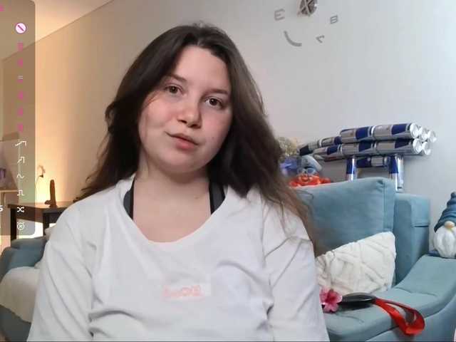 EleanoreZaucha live cam on BongaCams