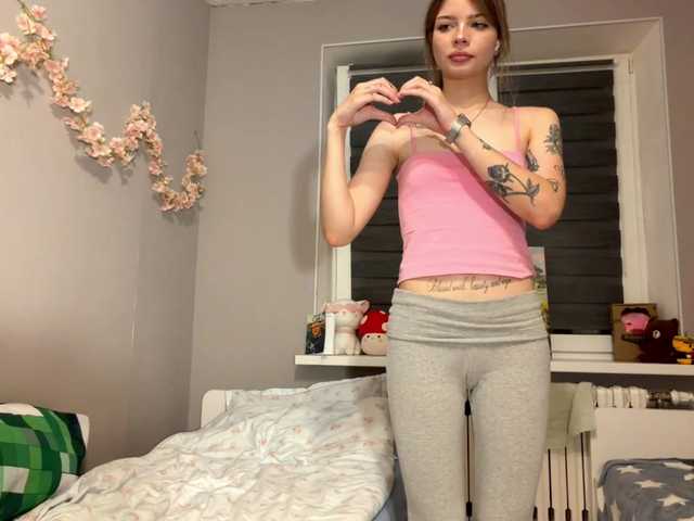 KrisstinaCuss live cam on BongaCams